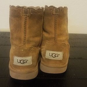 Well loved Toddler Ugg boots size 9